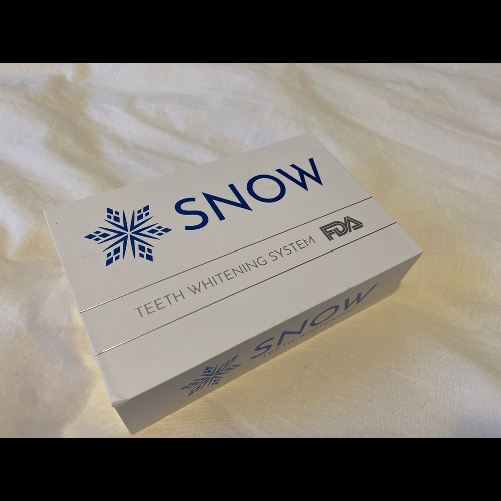 SNOW Teeth Whitening Kit